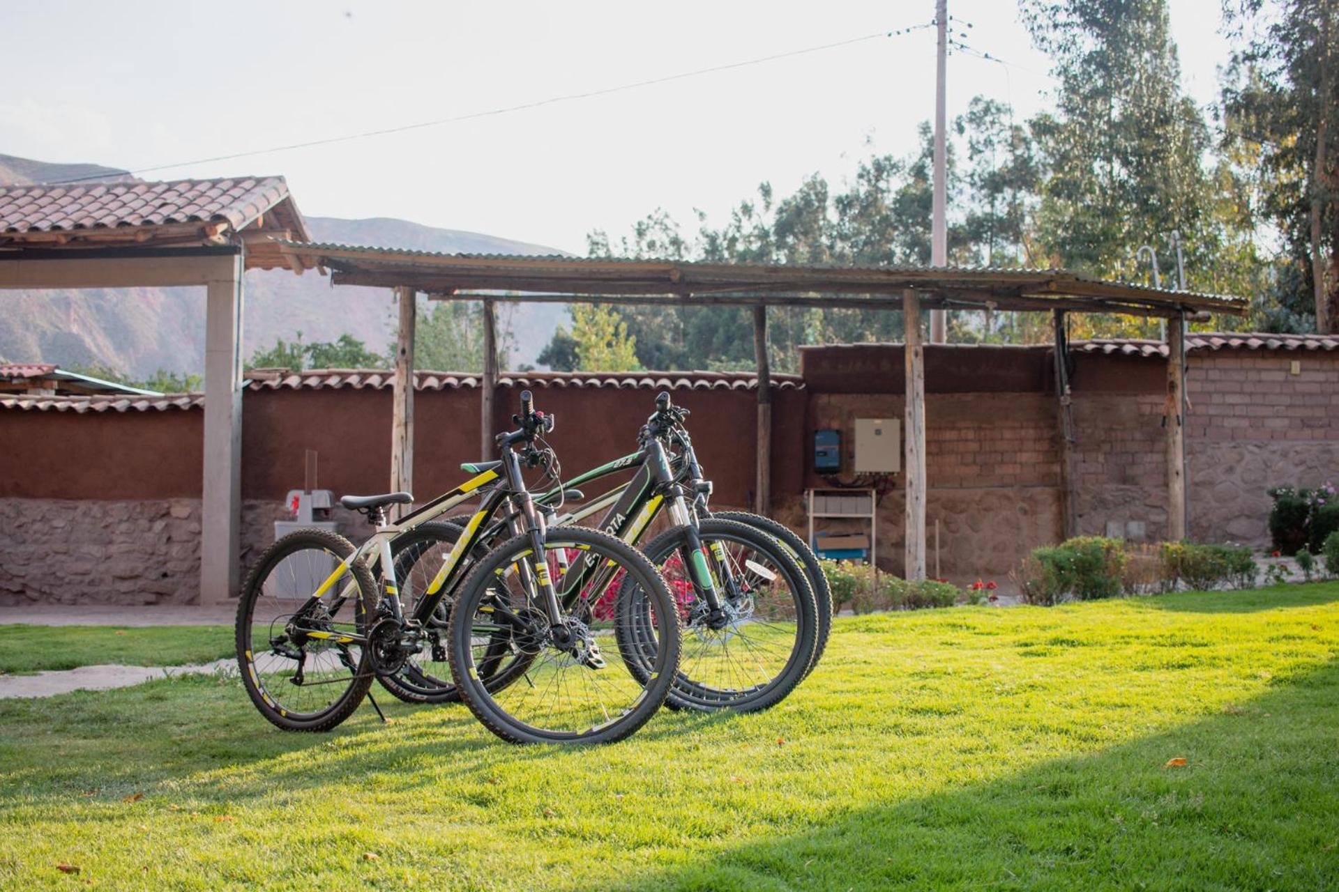 Allin Illary Eco Hospedaje Urubamba Ngoại thất bức ảnh